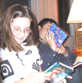 2001holiday06.jpg (74176 bytes)