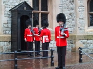 London06.jpg (28192 bytes)
