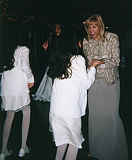MOTG-Nieces.jpg (79341 bytes)