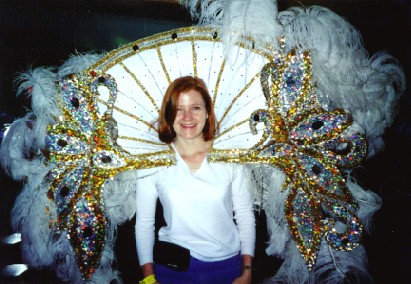 Queen Pamela.jpg (51075 bytes)