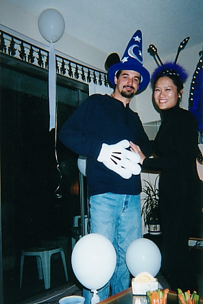 halloween04.jpg (103546 bytes)