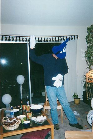 halloween08.jpg (116502 bytes)