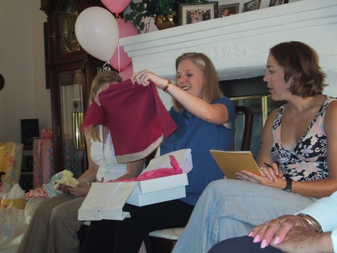 katiebabyshower06.jpg (126337 bytes)