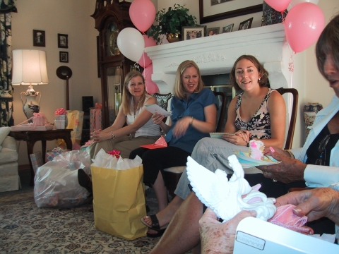 katiebabyshower07.jpg (142741 bytes)