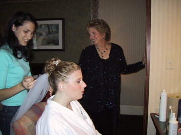 wedding02.jpg (69419 bytes)